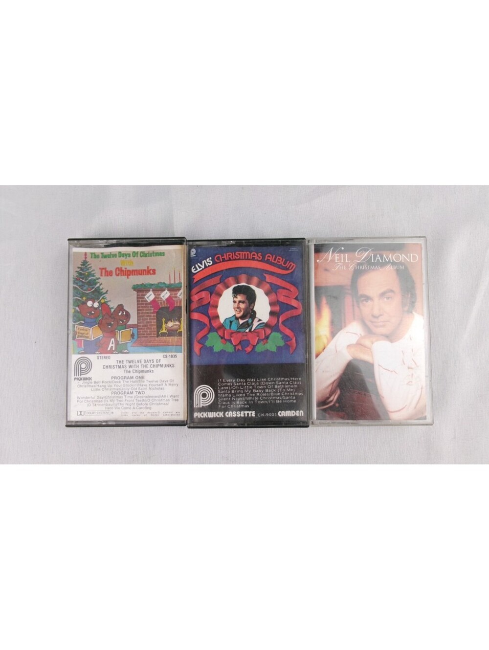 Christmas Cassette Tape Lot of 3 Elvis Presley Neil Diamond Chipmunks Holiday